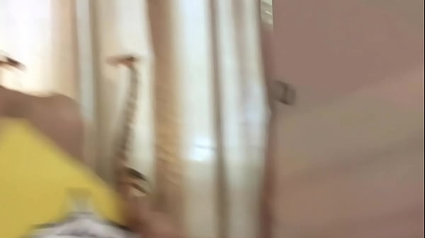Шлюха трахнется с ним, он взорвет ее кискy